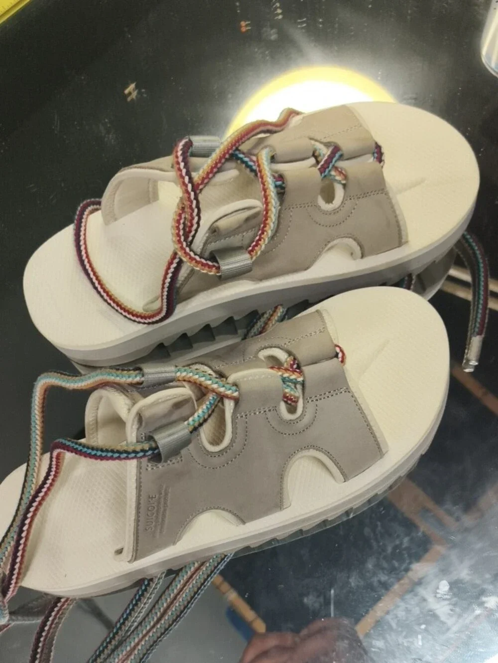 Women's 8 Suicoke Ray-ab sandal W/ oversized multicolored wrap-around Laces. NEW